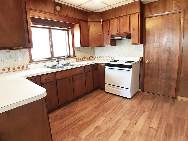 38 Springgarden St #1 — Photo 5