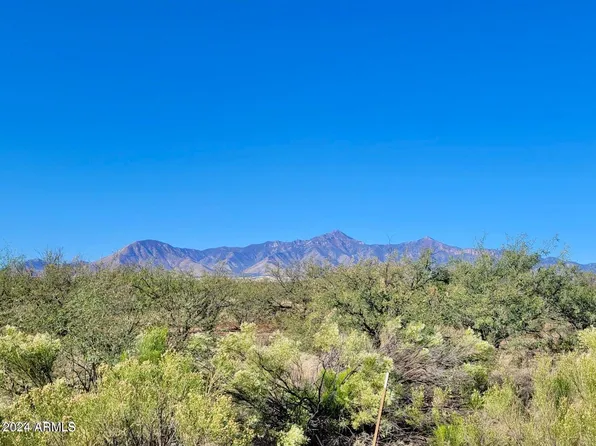 8700 S AIRSTRIP Road #17, Hereford, AZ 85615