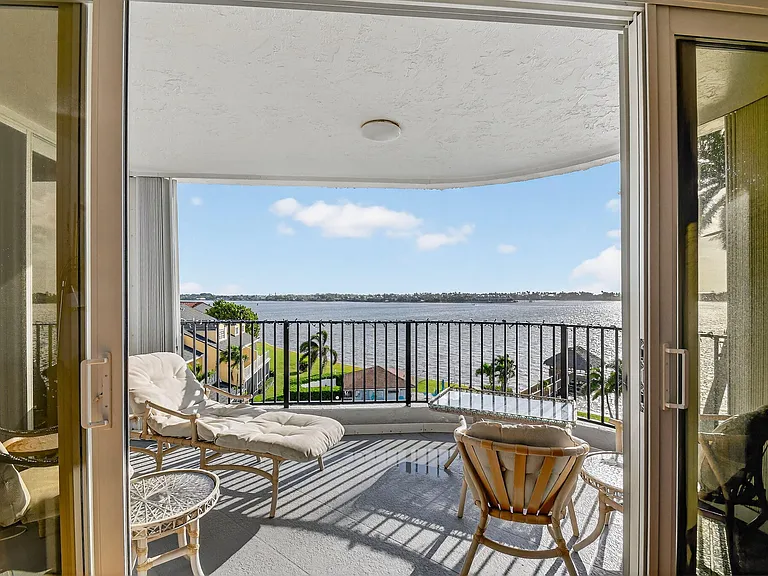 8200 Lakeshore Dr #507 — Photo 4