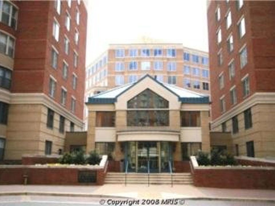 1st image of 3830 9th St N APT 208W