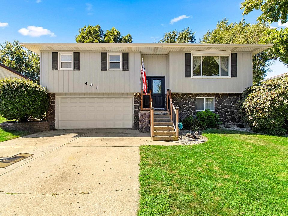 1st image of 401 Pecan St