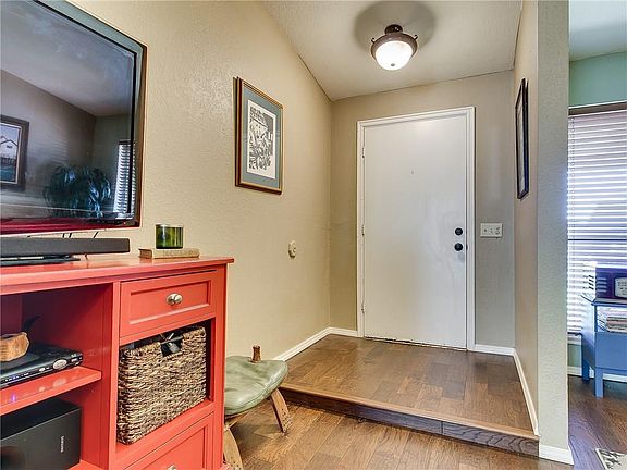5th image of 2415 Countrywood Ln
