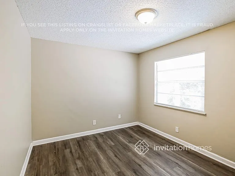 1220 NW 89th Dr — Photo 13