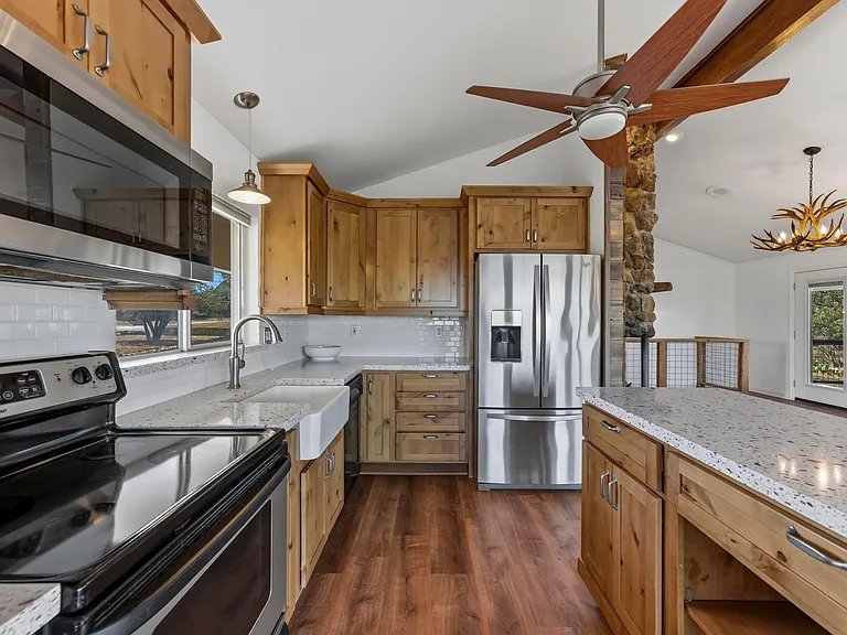 729A Nomad Dr — Photo 11