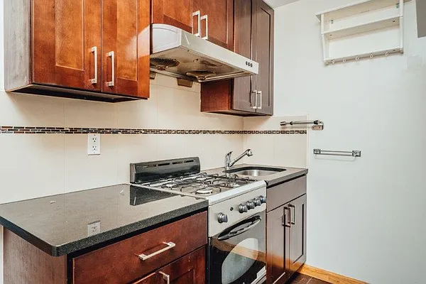 Rented by Nooklyn NYC LLC | media 34