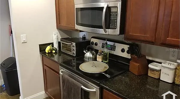 10916 Brickside Ct — Photo 8