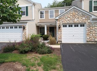 4025 Oak Tree Ln, Plainfield, IL 60586