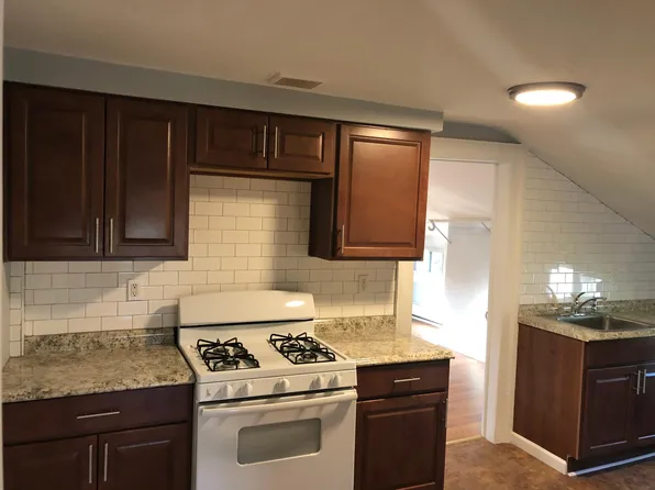 18 Washington St APT 3, South Bound Brook, NJ 08880