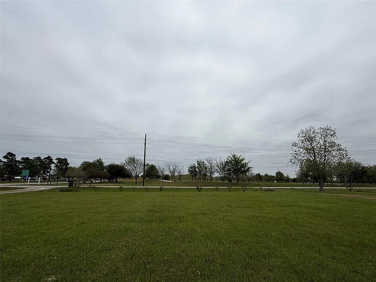 17523 Premium Dr — Photo 8