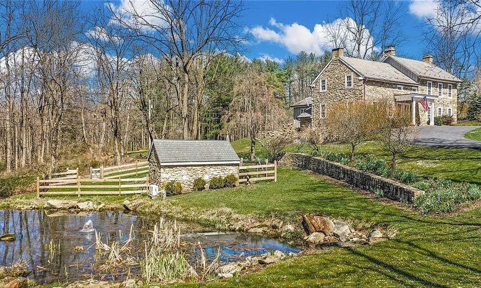2807 Wassergass Rd, Hellertown, PA 18055 Zillow