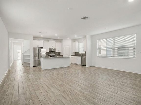 2nd image of 2999 Addison Blvd