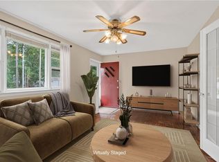 352 Hurdle Dr, Chesapeake, VA 23322
