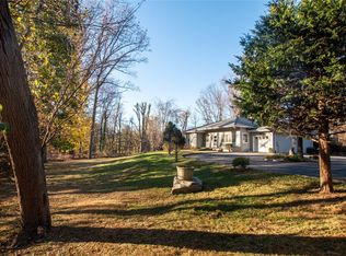 445 Ridge Rd, Hartsdale, NY 10530