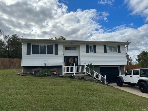 1133 Valley View Dr, West Baden Springs, IN 47469