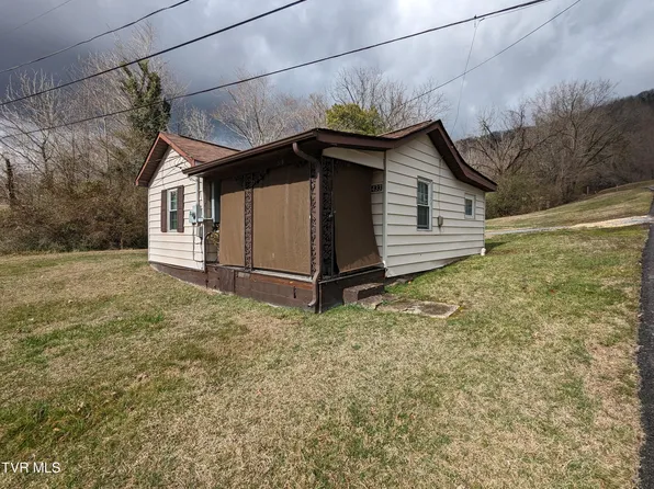 Dogwood St, Weber City, VA 24290