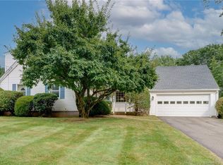 12 Clover Hill Pl, Berlin, CT 06037