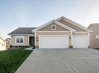 625 Portsmith Place Dr, O'Fallon, IL 62269