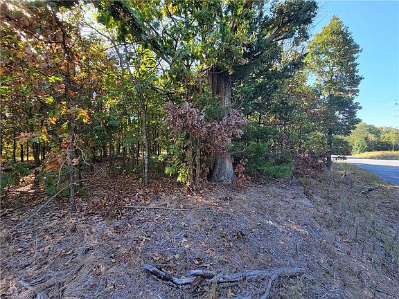 2nd image of Hedden Lane