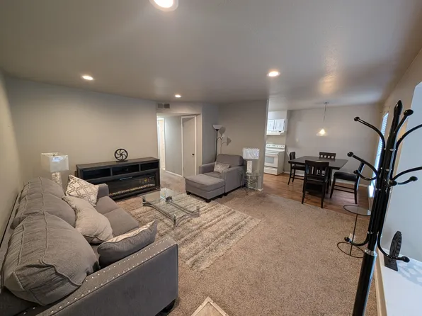 4666 E 68th St Unit 293, Tulsa, OK 74136