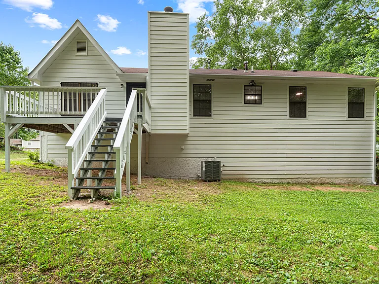 90 Edelweiss Dr — Photo 17