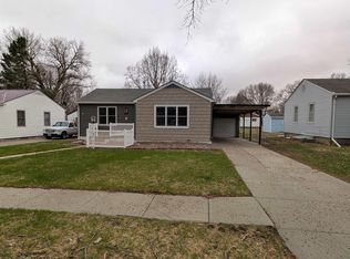 511 W 4th St, Wakefield, NE 68784