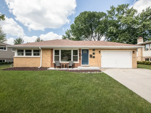 302 S Patton Ave, Arlington Heights, IL 60005