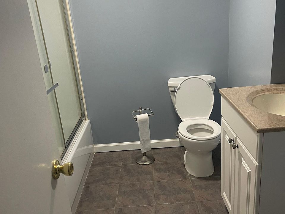 106 Rosemary Ln, Centereach, NY 11720 Zillow