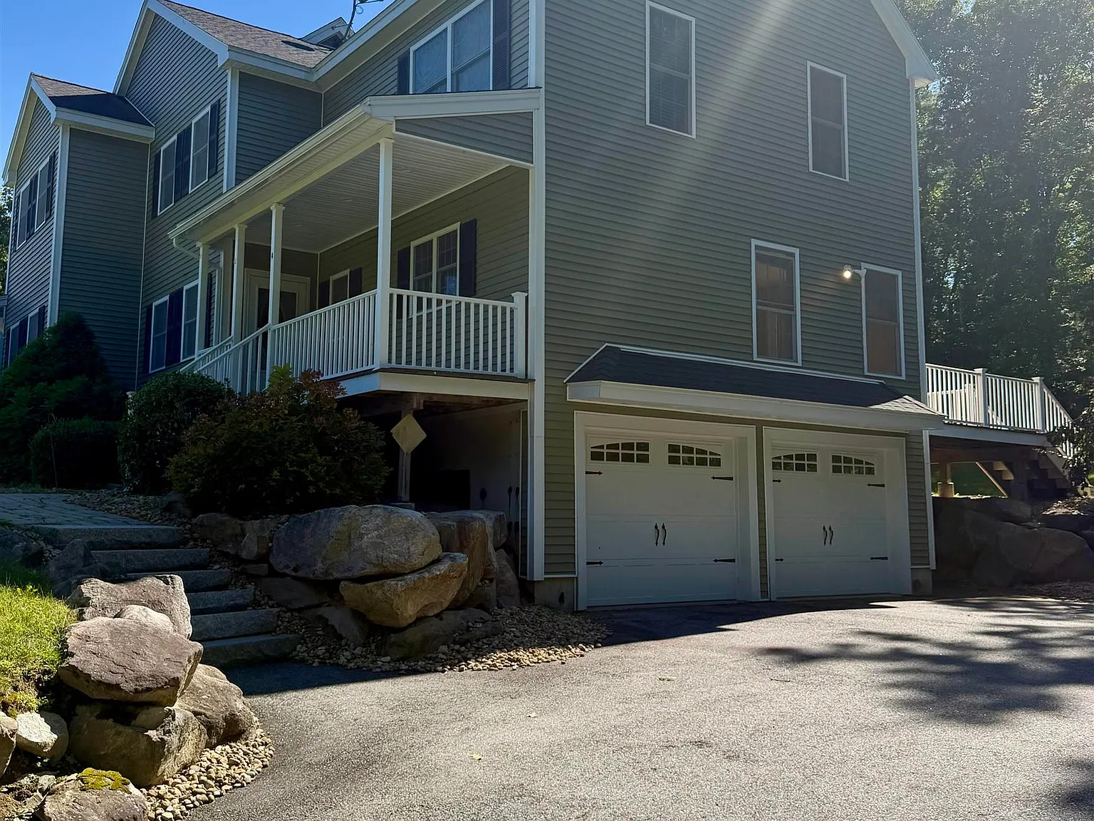 3 bed, 2.0 bath, 1772 sqft, $3,150 — Photo 4