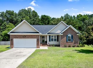 2200 Flanagan Pl, Fayetteville, NC 28304