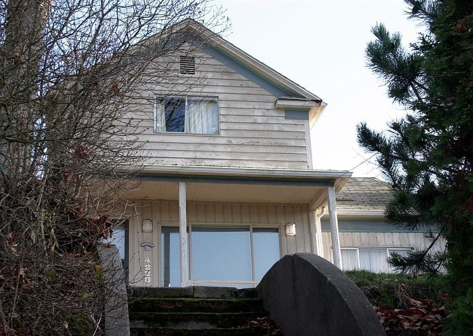 2nd image of 4228 3rd Ave NW