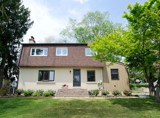 58 Northwood Rd, Newtown Square, PA 19073