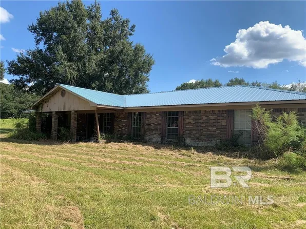 12751 Creel Rd, Grand Bay, AL 36541