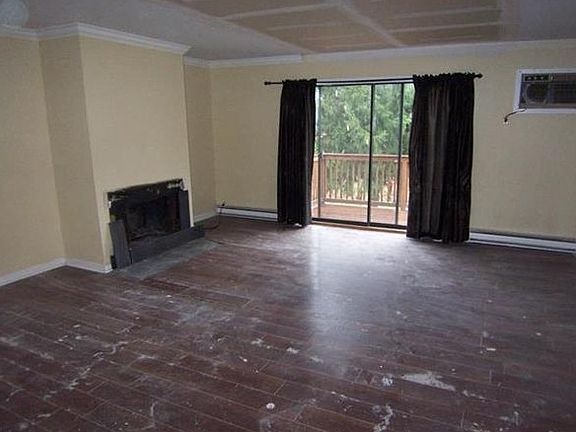 3rd image of 1704 Village Dr #1704