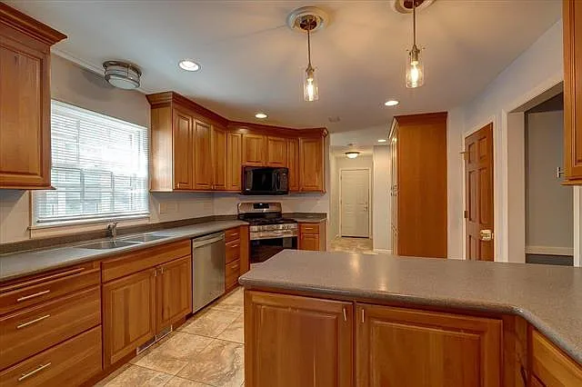 6317 Masthead Dr — Photo 5