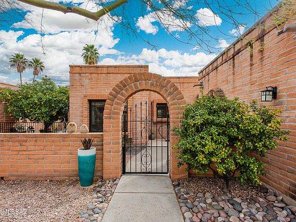 3rd image of 4630 N Camino Campero