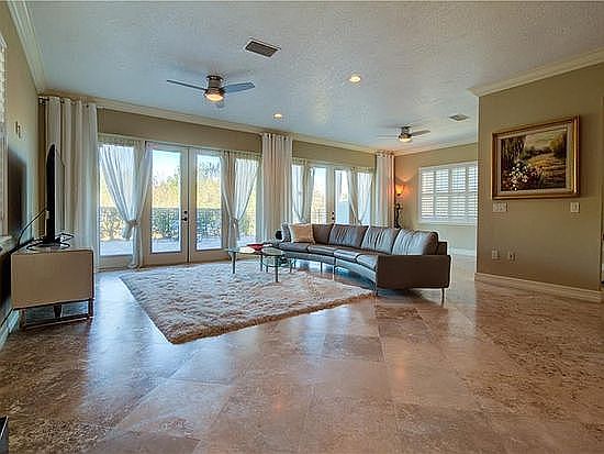 3rd image of 1477 Fairview Cir
