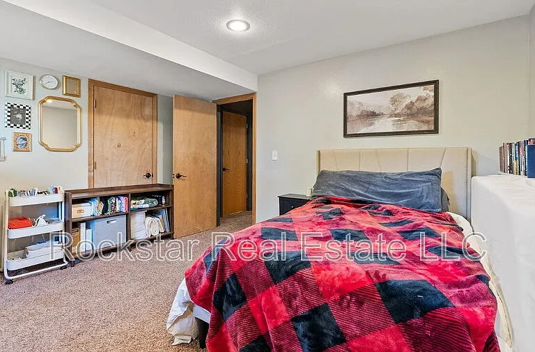 607 W Persimmon Ln — Photo 15