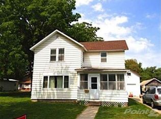 718 2nd St, Columbus Junction, IA 52738