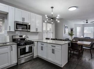 1452 W Irving Park Rd #1, Chicago, IL 60613