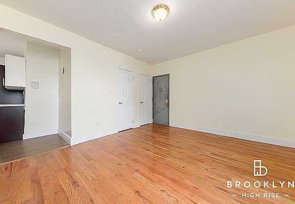 4th image of 668 Hancock St #4X