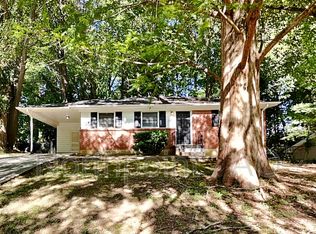 4090 Eula Cir, Atlanta, GA 30360