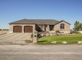 5727 S 6500 W, Hooper, UT 84315