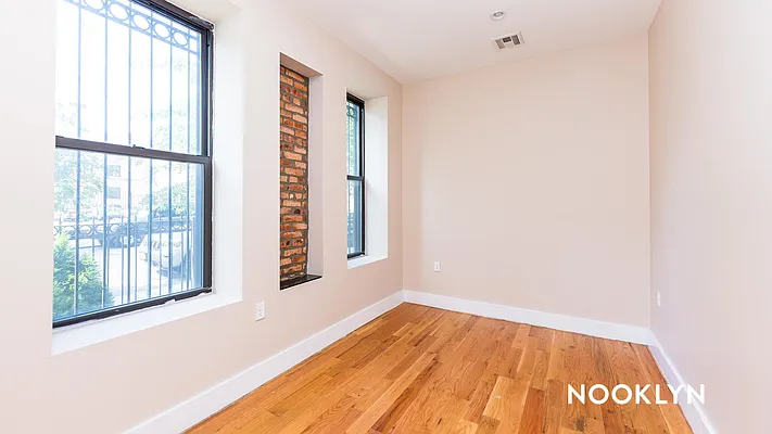 Rented by Nooklyn NYC LLC | media 20