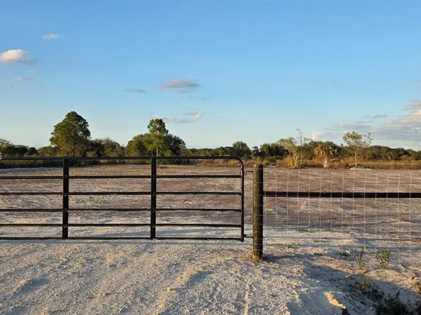 (undisclosed Address), Okeechobee, FL 34972