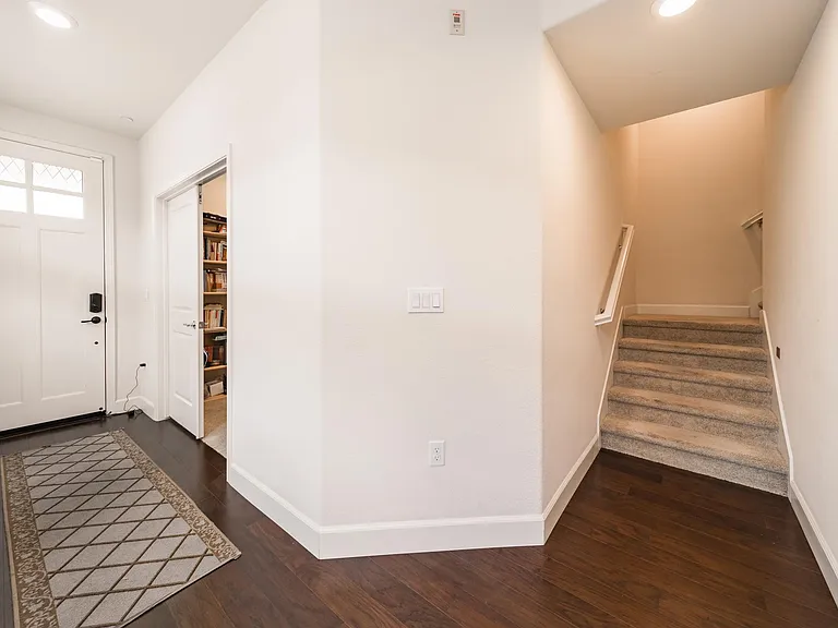 608 Avenue One Dr — Photo 5