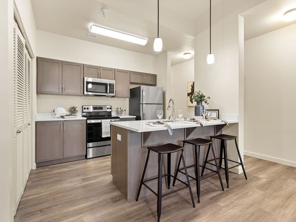 4905 NE 122nd Ave #B203