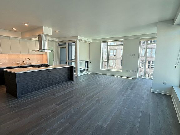 5th image of 1688 Pine St #W907