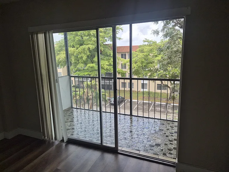4166 Inverrary Dr #403 — Photo 14