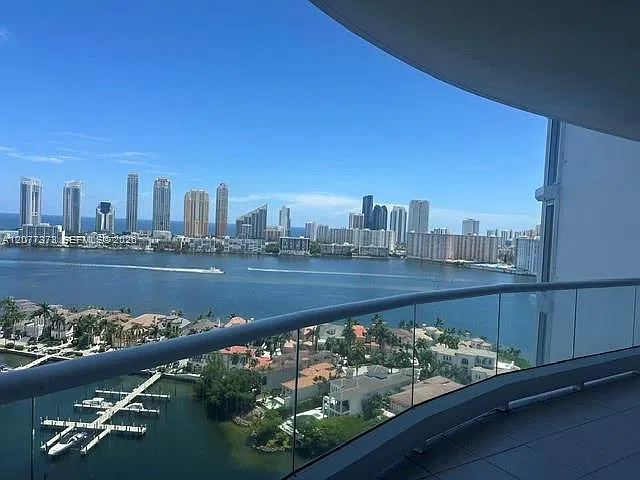 7000 Isl Blvd Williams Is — Photo 3