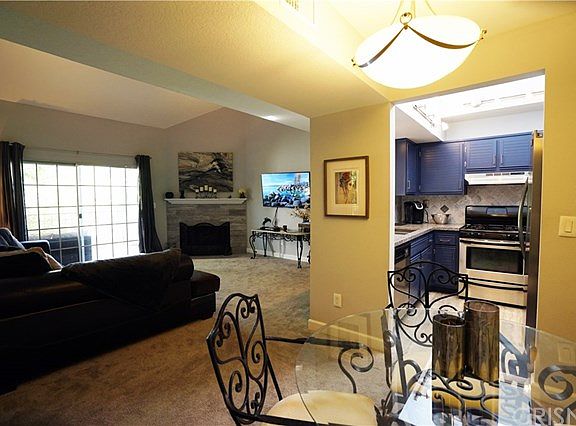 3rd image of 24159 Del Monte Dr Unit 382